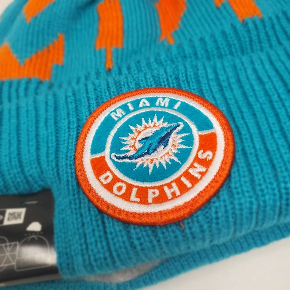 NEW 2020 NFL NEW ERA ON FIELD SIDELINE BEANIE - Miami Dolphins - Picture 2 of 5